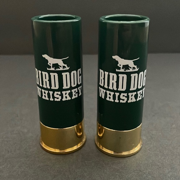 Set of two Bird Dog Whiskey plastic shot glasses - Picture 1 of 6